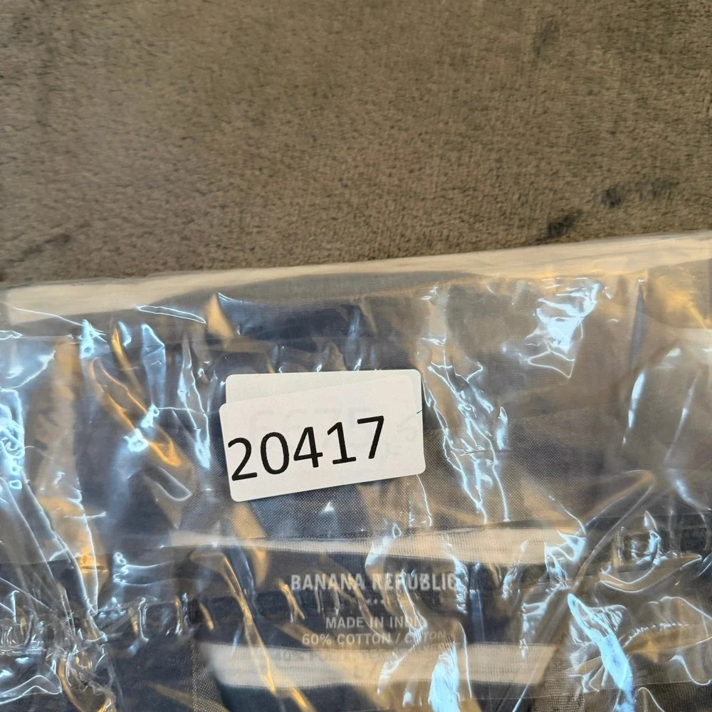 Banana Republic item excellent